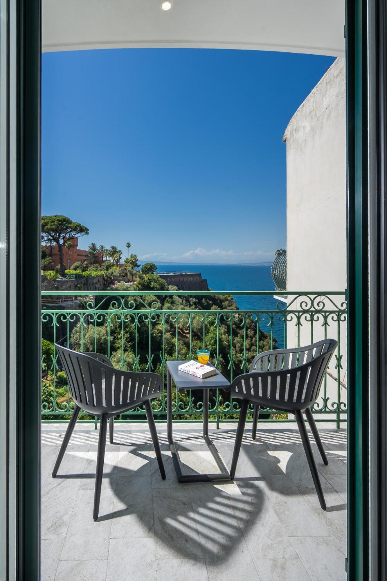 Sea View Deluxe Apartments Віко-Екуенсе Екстер'єр фото